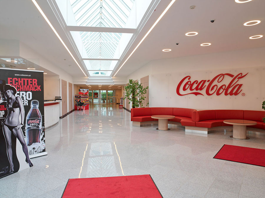 clear-PEP UV satin Cocal-Cola reception showcase