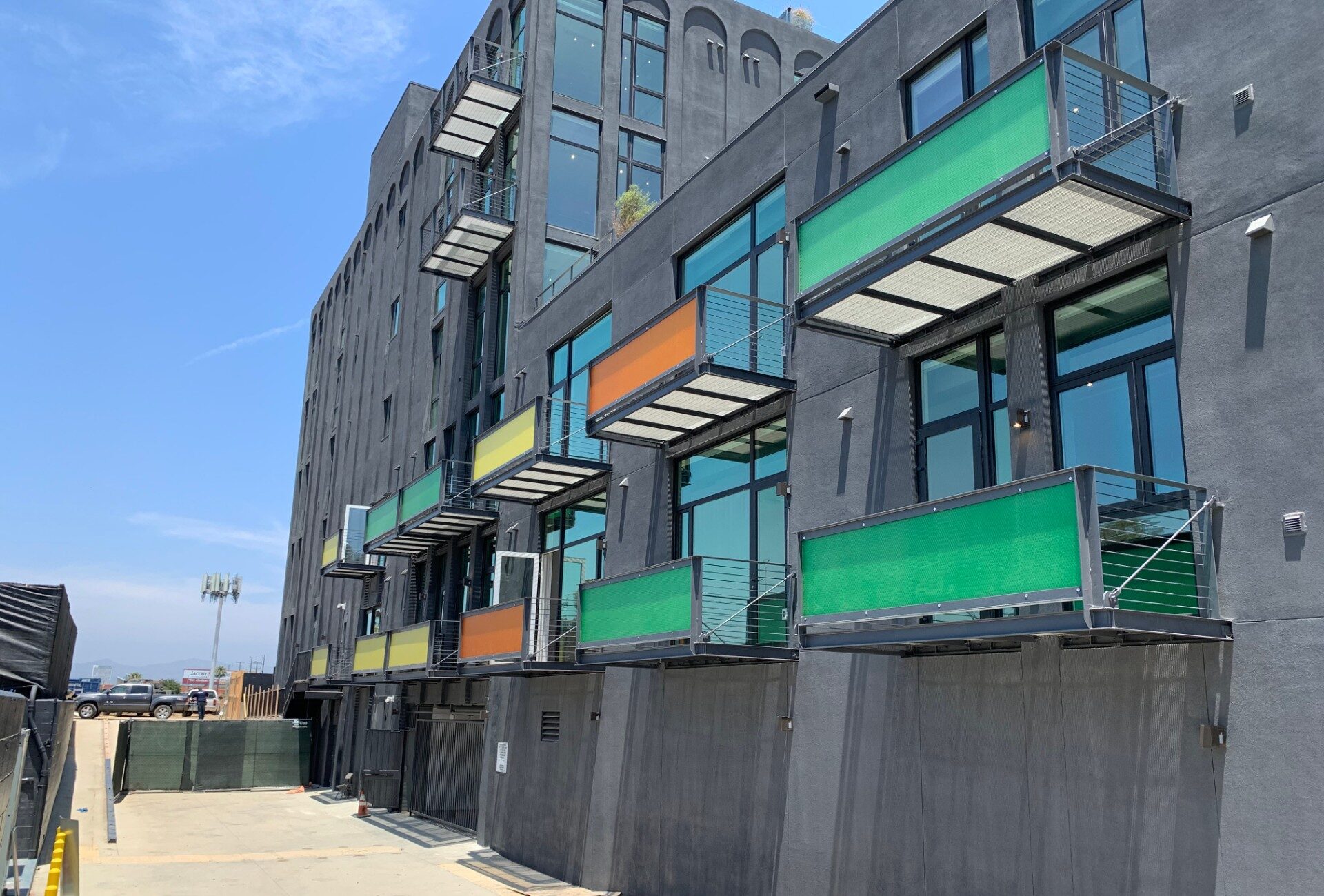 clear-PEP Western Avenue Balcony Cladding in LA showcase