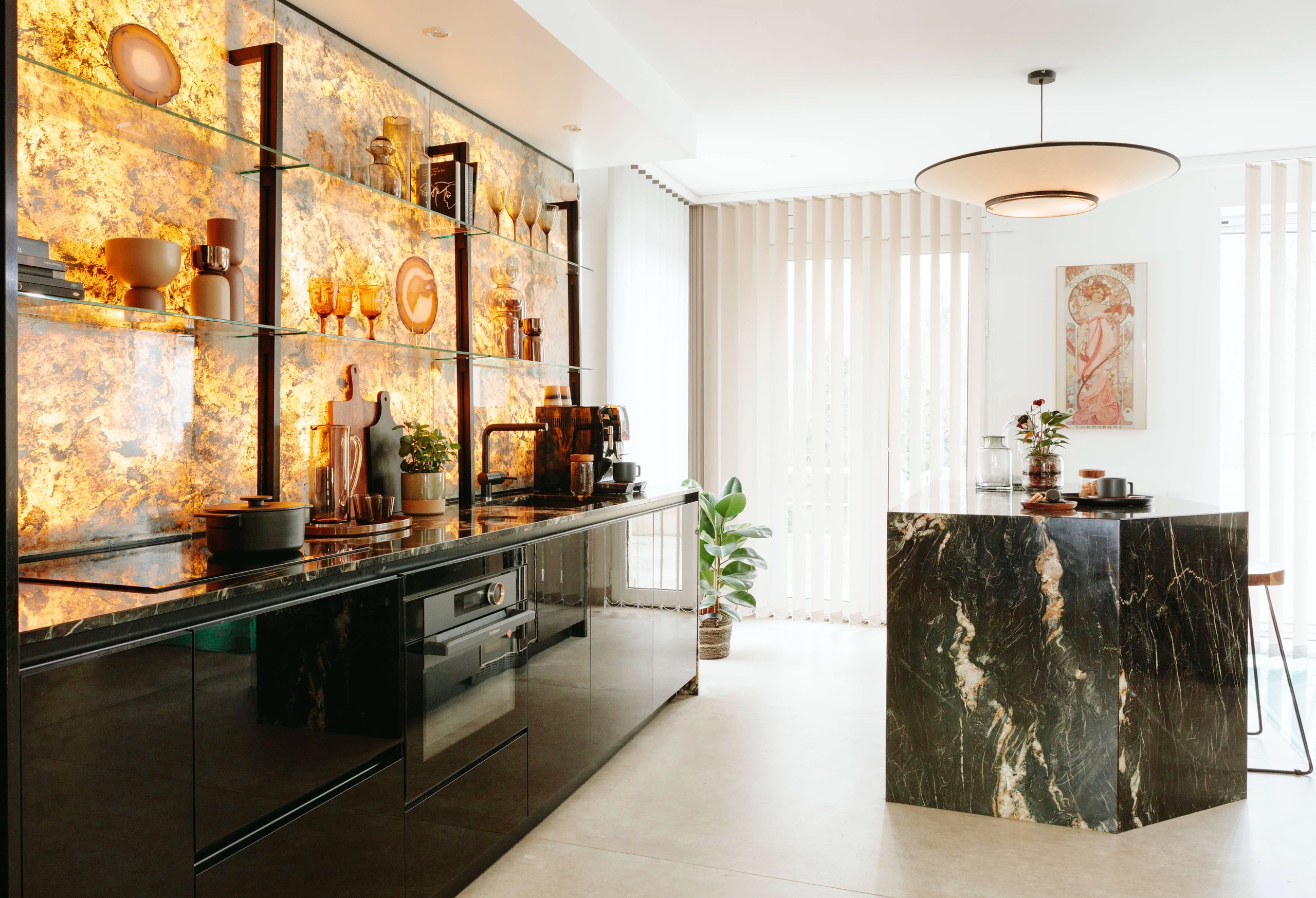 MoxieSurfaces - AIR-board stone light - translucent real stone panels