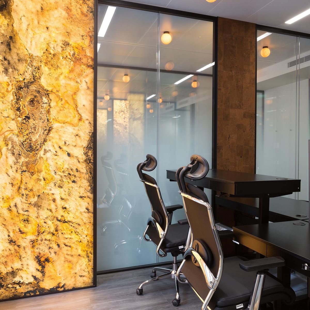 MoxieSurfaces - AIR-board stone light - translucent real stone panels
