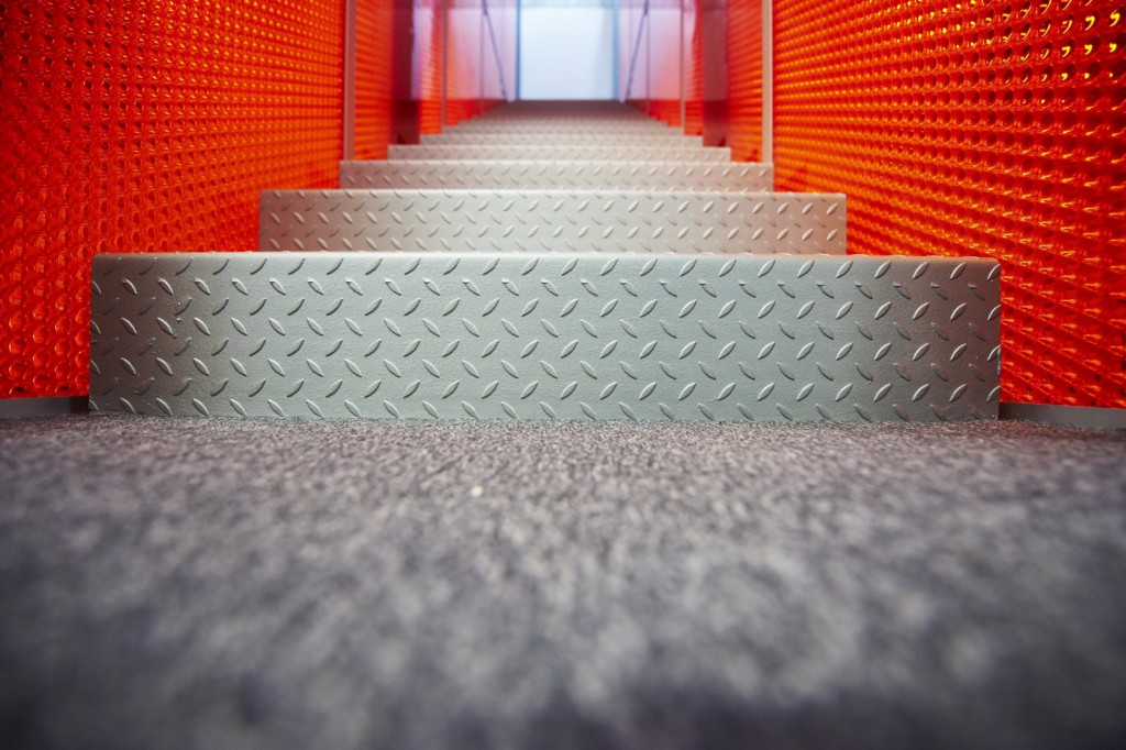 MoxieSurfaces - clear-PEP ECO translucent honeycomb panels for open space