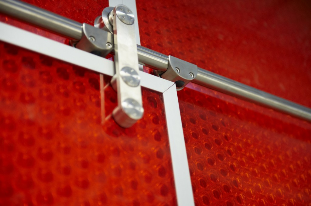 MoxieSurfaces - clear-PEP ECO translucent honeycomb panels for open space