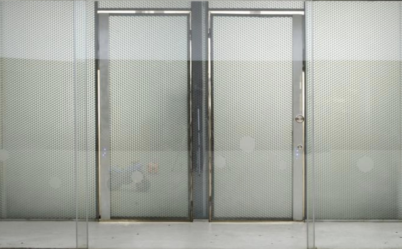 MoxieSurfaces - clear-PEP ECO walls and doors