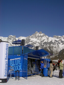 Durable clear-PEP Sunshades: Perfect for Mountain Resort Containers Durable clear-PEP Sunshades: Perfect for Mountain Resort Containers