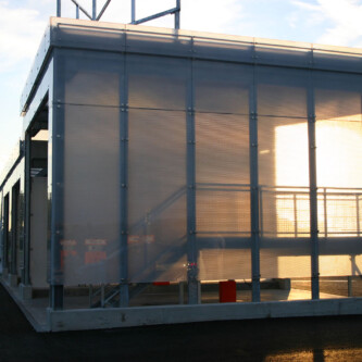 clear-PEP panels for a modern and sleek design in a self-service car wash clear-PEP panels for a modern and sleek design in a self-service car wash