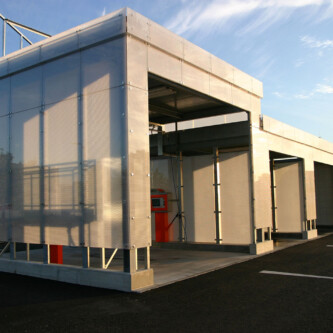 clear-PEP panels for a modern and sleek design in a self-service car wash clear-PEP panels for a modern and sleek design in a self-service car wash