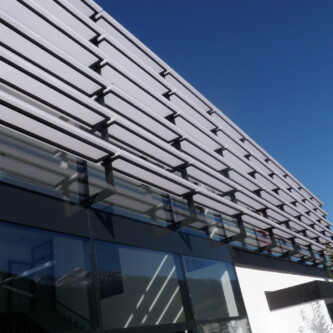 clear-PEP stage: Modern, Durable Office Facade Sun Shades clear-PEP stage: Modern, Durable Office Facade Sun Shades
