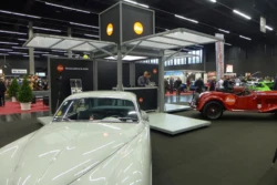 Durable clear-PEP satin translucent honeycomb panels: Perfect for Indoor and Outdoor Trade Show Use Durable clear-PEP satin translucent honeycomb panels: Perfect for Indoor and Outdoor Trade Show Use