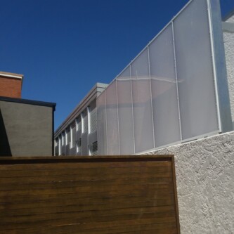 clear-PEP and metallic grilles: modernizing office building facades clear-PEP and metallic grilles: modernizing office building facades