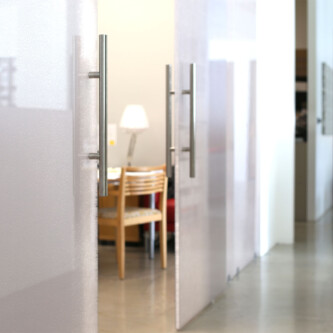 AIR-board chaos sliding doors: versatile and visually intriguing AIR-board chaos sliding doors: versatile and visually intriguing