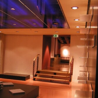 AIR-board UV PC Color ceiling panels: lightweight & vibrant atmosphere AIR-board UV PC Color ceiling panels: lightweight & vibrant atmosphere