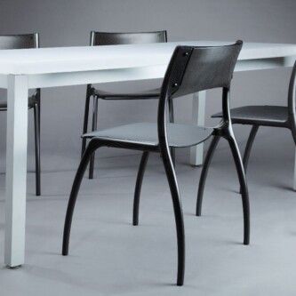 clear-PEP honeycomb table: versatile & durable translucent design clear-PEP honeycomb table: versatile & durable translucent design