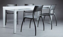 clear-PEP honeycomb table: versatile & durable translucent design clear-PEP honeycomb table: versatile & durable translucent design