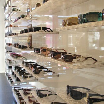 clear-PEP shelves for eyewear store clear-PEP shelves for eyewear store