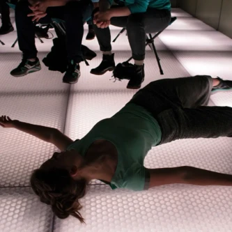clear-PEP stage honeycomb floor: durable & versatile clear-PEP stage honeycomb floor: durable & versatile