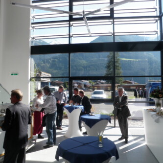 Modern sun shading systems using clear-PEP ECO PC stage MoxieSurfaces - Modern sun shading systems using clear-PEP ECO PC stage