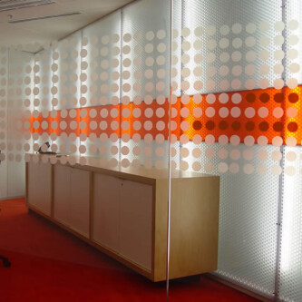 clear-PEP ECO - creating backlit office walls that bring a modern, vibrant aesthetic to any workspace MoxieSurfaces - clear-PEP UV PC Clear and Color Office Walls