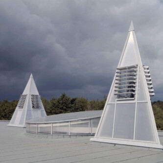 clear-PEP ECO panels: skylight architecture with modern design and durability MoxieSurfaces - clear-PEP UV PC satin clear - skylight architecture